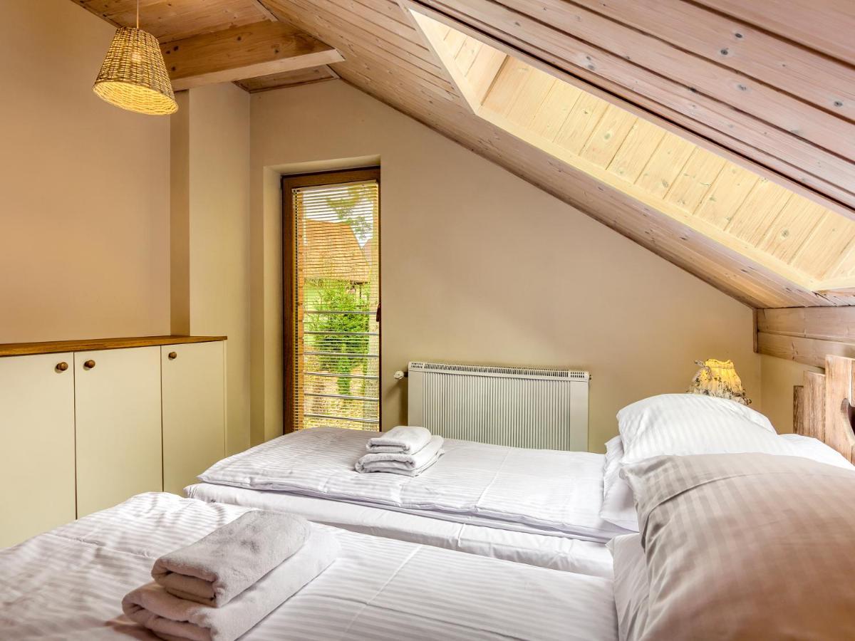 Mazursko - Komfortowe Domy 8 Osobowe Nad Jeziorem, Balia Lub Sauna Кретовины Экстерьер фото